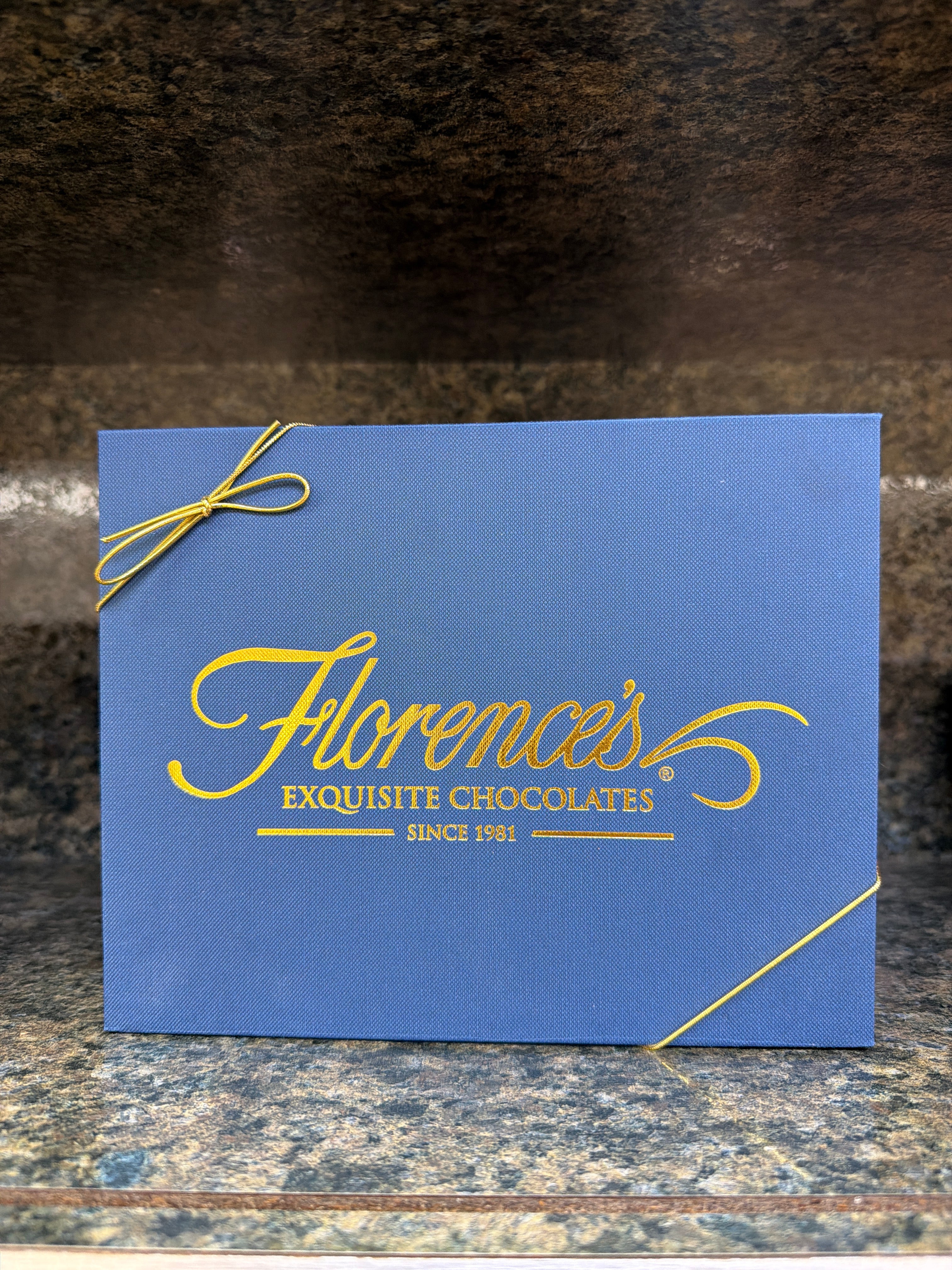 Signature Box (20 piece)