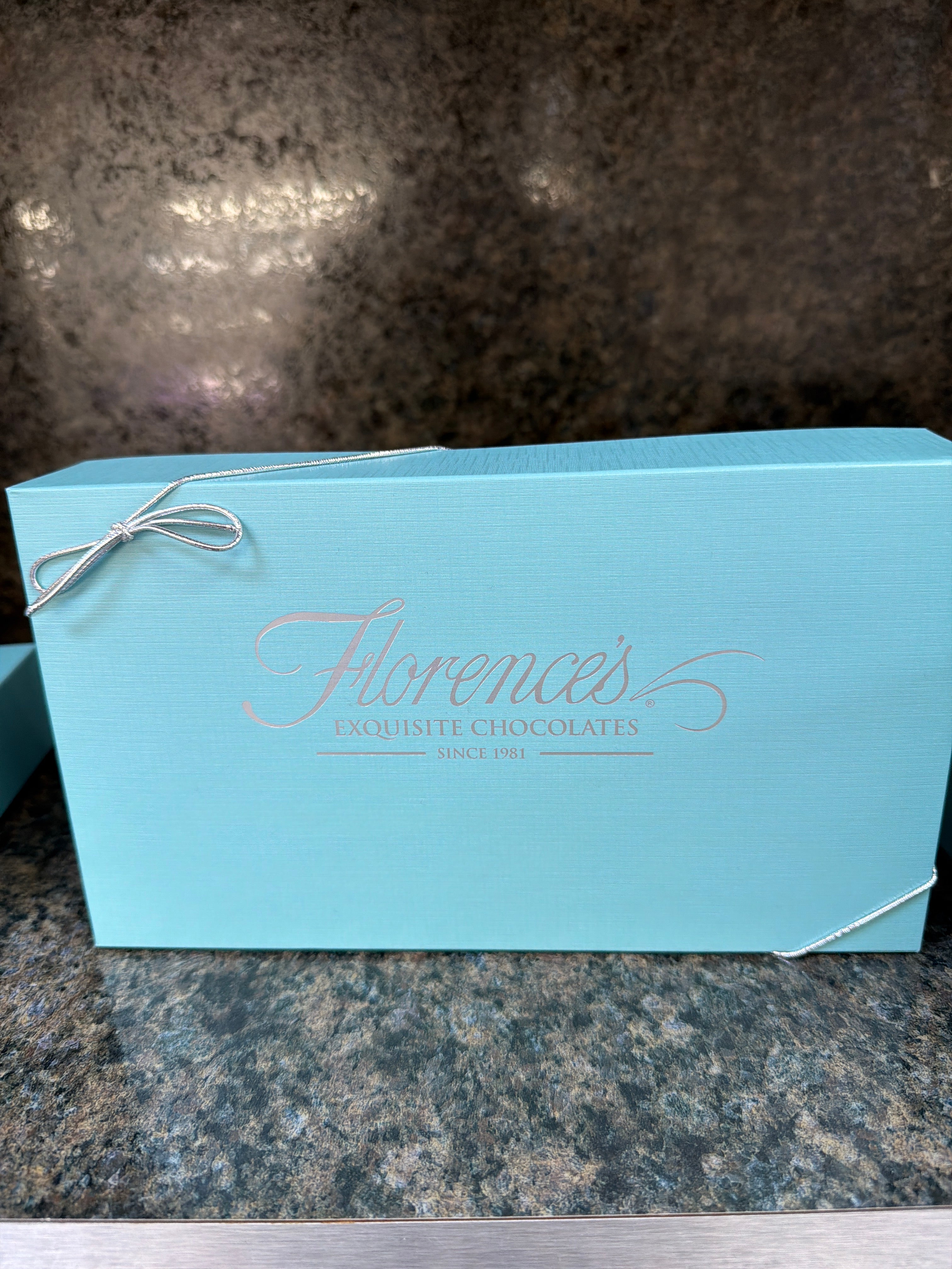 2lb Florence's Box with Layers & Pad